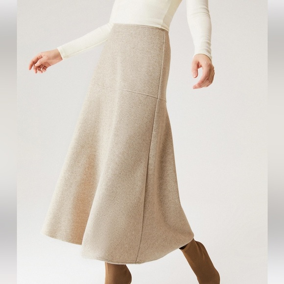 NWT $75 FuzzLuxe
Cashmere-like Flared Maxi Skirt Sz XS - Picture 2 of 10